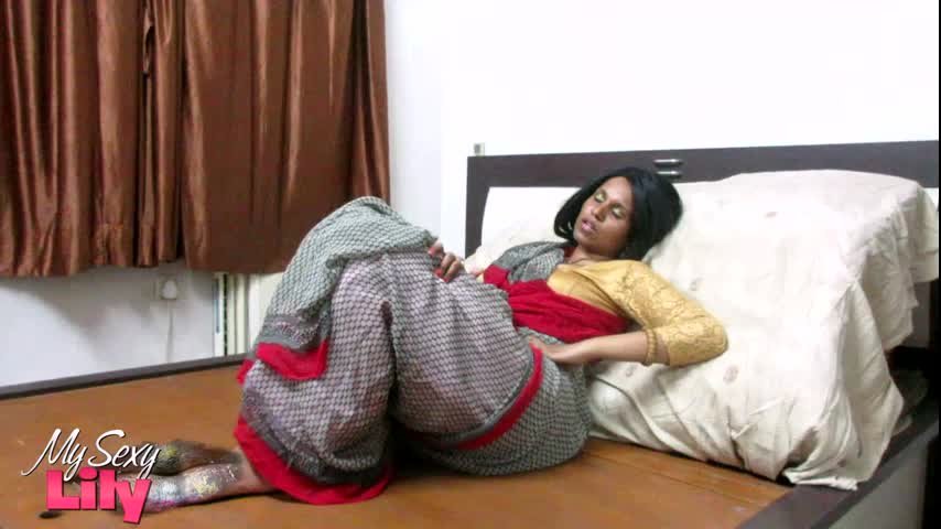 lily housewife role play