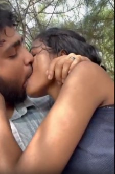 Mallu XXX Lovers Outdoor Sex MMS Leaked