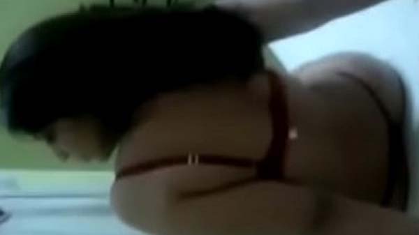 Hot Indian bhabhi blowjob deti hui apne devar ko