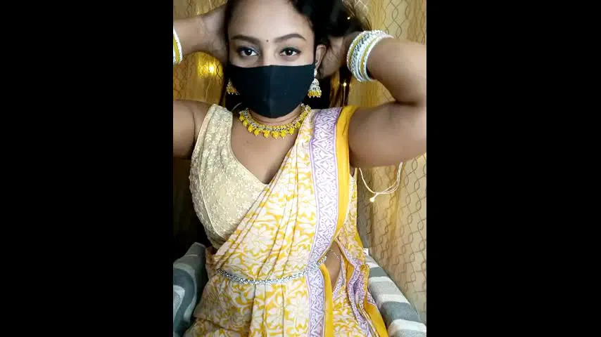Indian Girl Show Her Boobs And Pussy With Vibrator