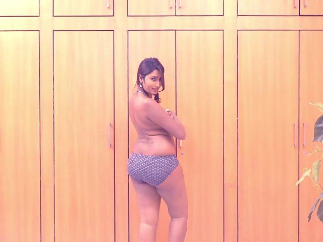 Horny Swathi Naidu Showing Herself Naked