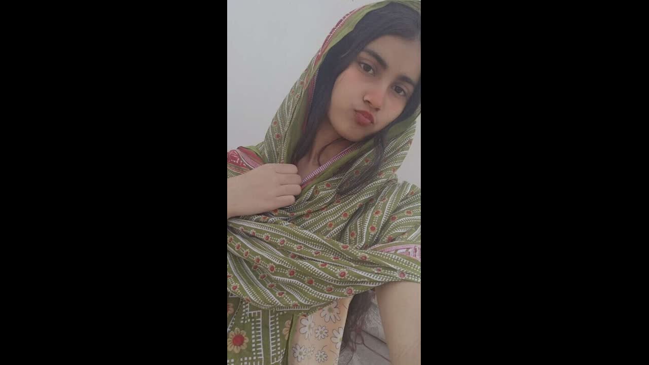 Beautiful Hijabi GF Enjoying With BF One More 16 Min Clip