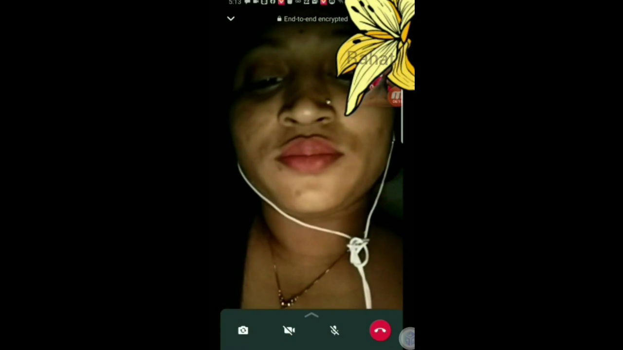 Desi sexy bhabi fing in cam