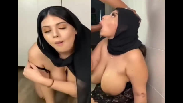 Hijabi hot girl sucking